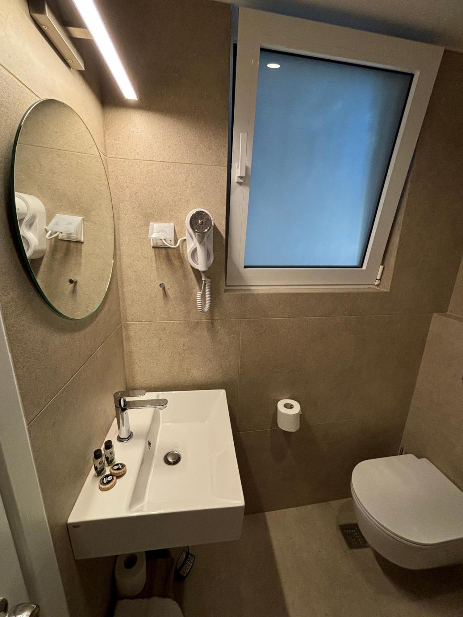 Hotel Maroussi Atenas Habitación foto